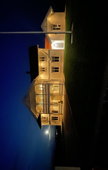 Kveld Sveitserkledning