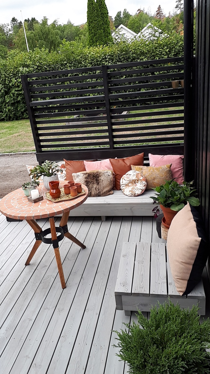 Uteromsprisen Pergola Sortmalt Spiler Daybed 1
