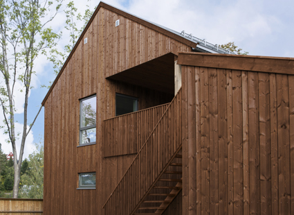 Kledning TRYR Solbrun