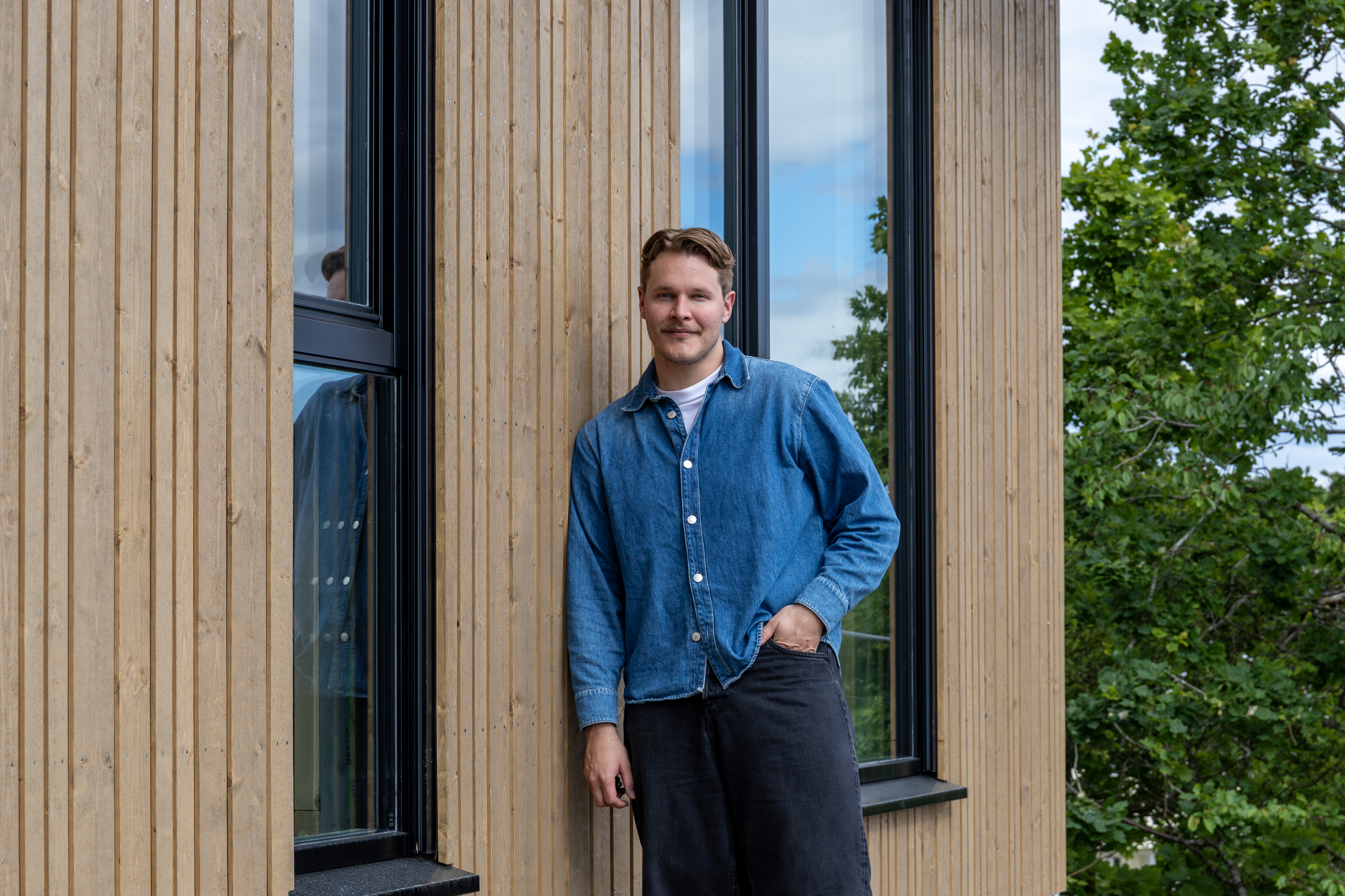 Kledning ÆDEL Ædelbrun Lys Dobbelfals Rett Og Med Spor Vegard Harm 13