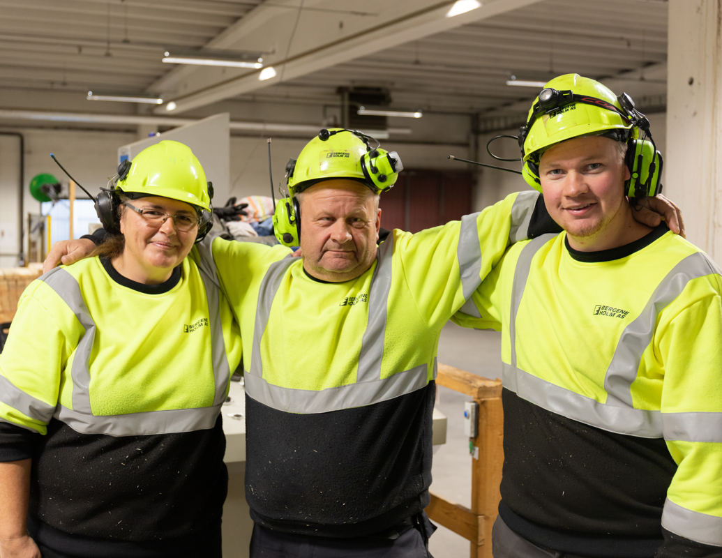 Bergene Holm Kirkenær Ansatt Gruppe Smiler