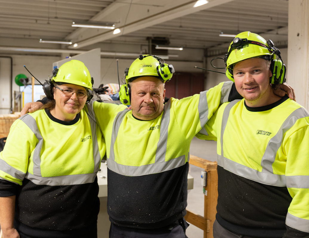 Bergene Holm Kirkenær Ansatt Gruppe Smiler