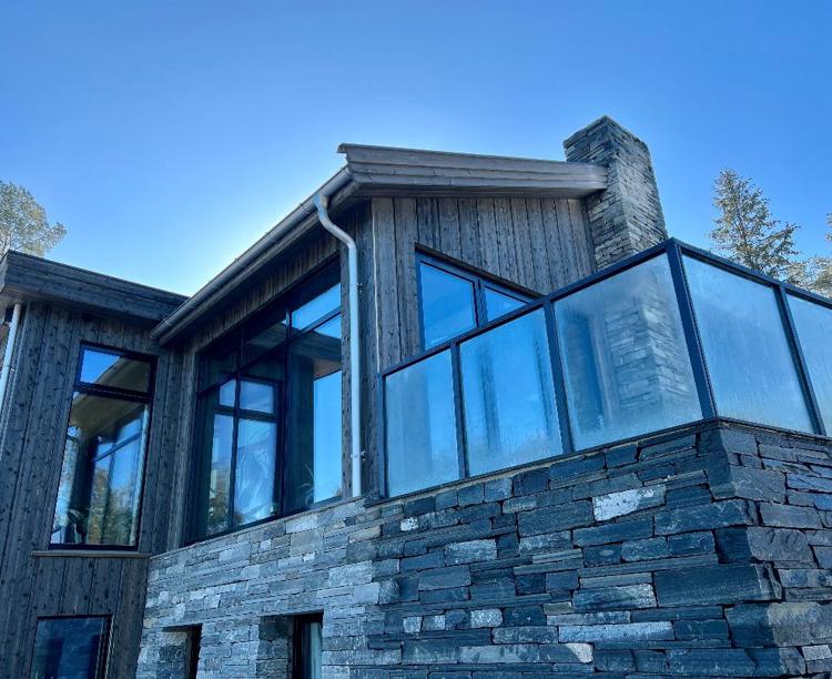 Arkitekttegnet hus med NORD kledning