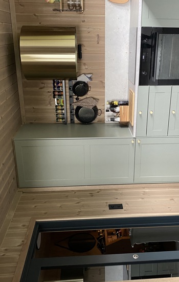 Hytteprisen Drivvedgrå2 Kjøkken