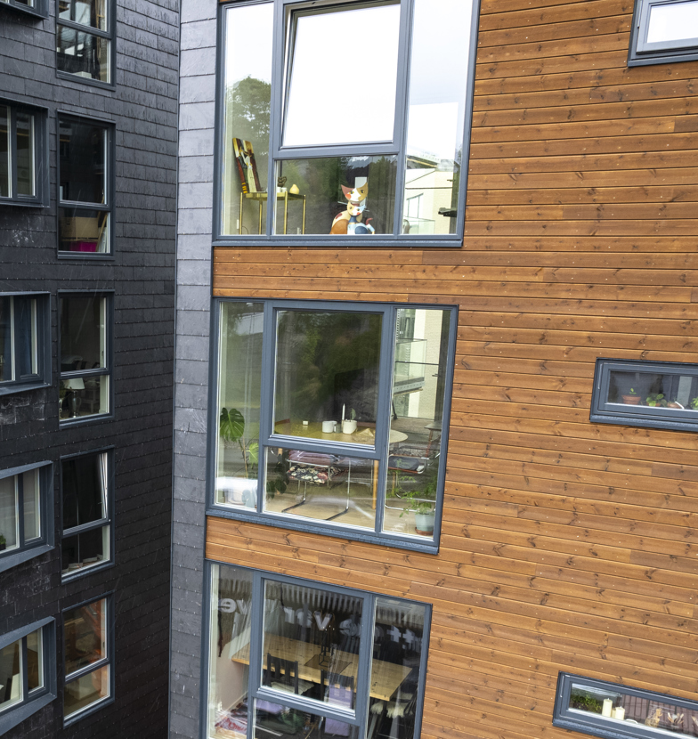 Kledning TRYR Solbrun Larvik Brygge 0723 0006